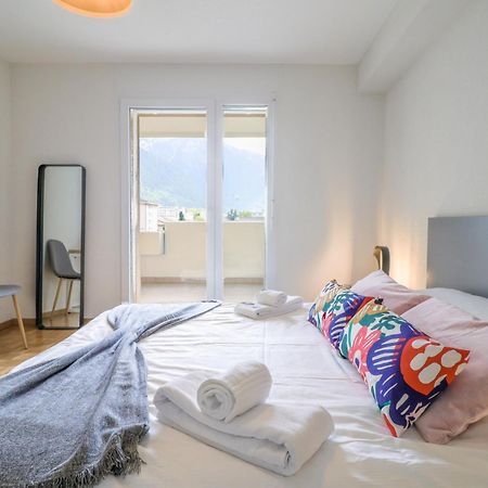 Modern Apartment Close To Martigny Train Station Exteriör bild