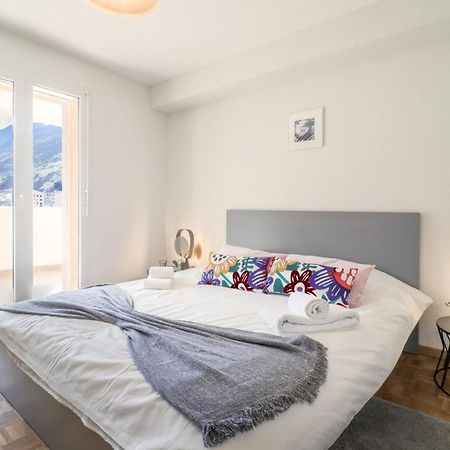 Modern Apartment Close To Martigny Train Station Exteriör bild