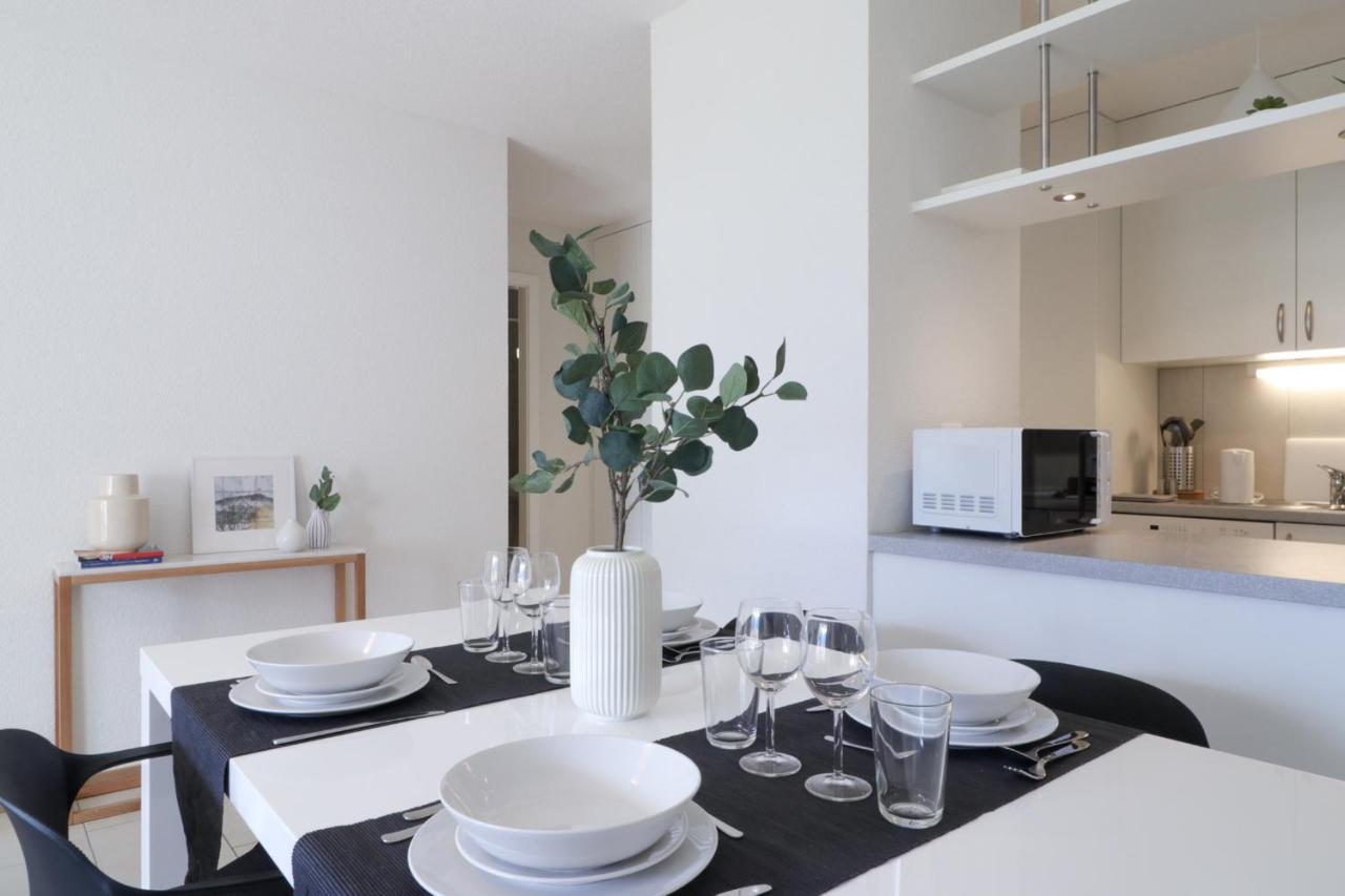 Modern Apartment Close To Martigny Train Station Exteriör bild