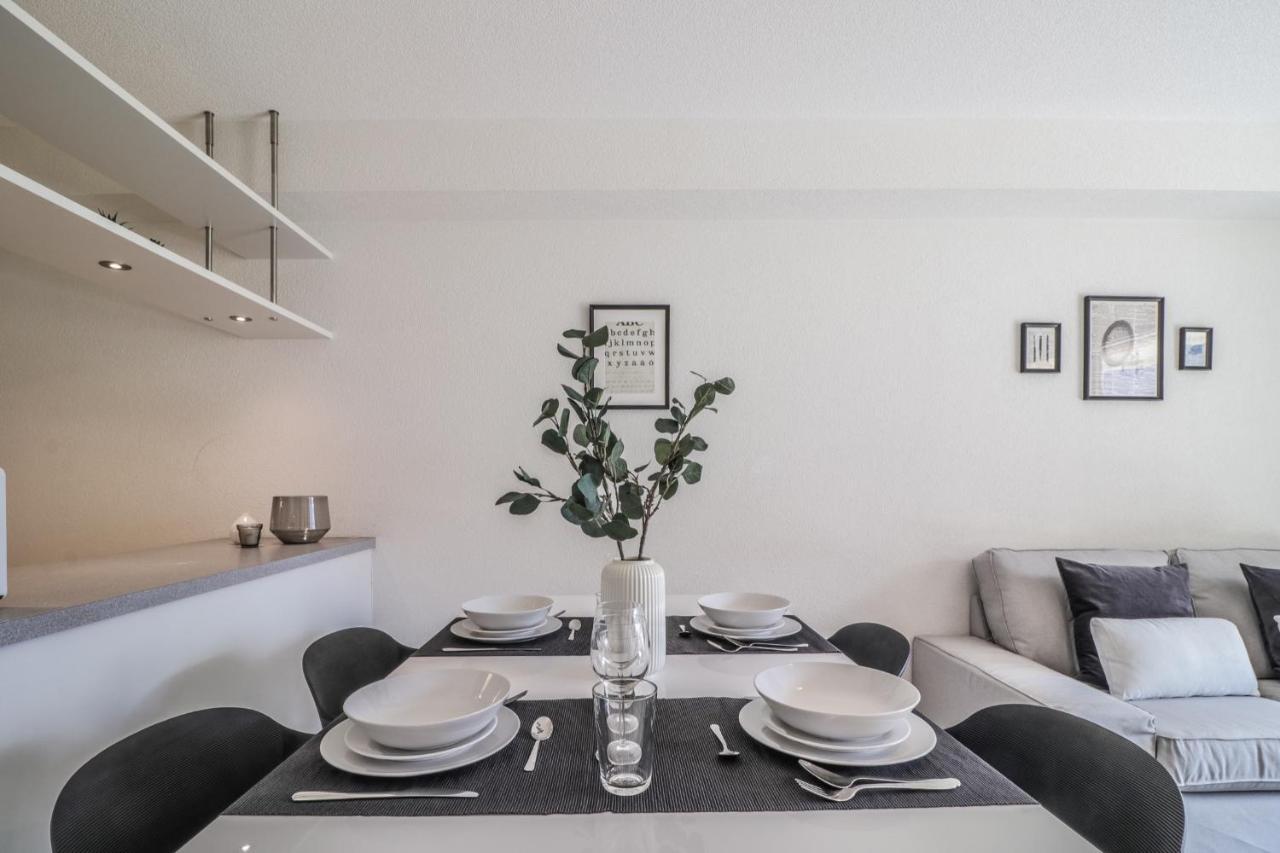 Modern Apartment Close To Martigny Train Station Exteriör bild